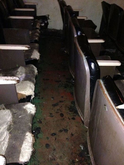 Abandoned Adult Theater (11 pics)