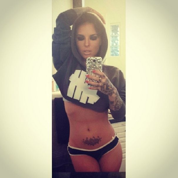 Christy Mack Is Offering a Blow Job (30 pics)
