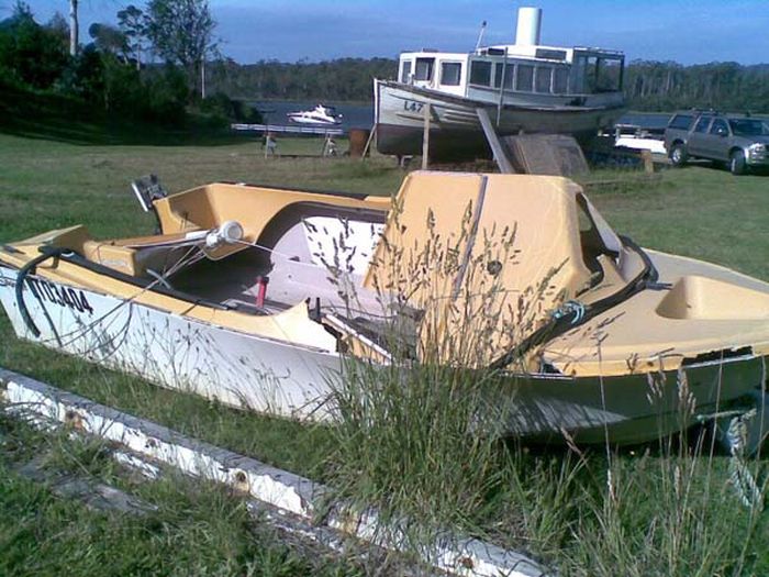 The Worst but Still Nice Self Made Yacht Ever (17 pics)