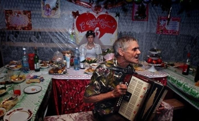 Funny Wedding Photos from Eastern Europe (40 pics)