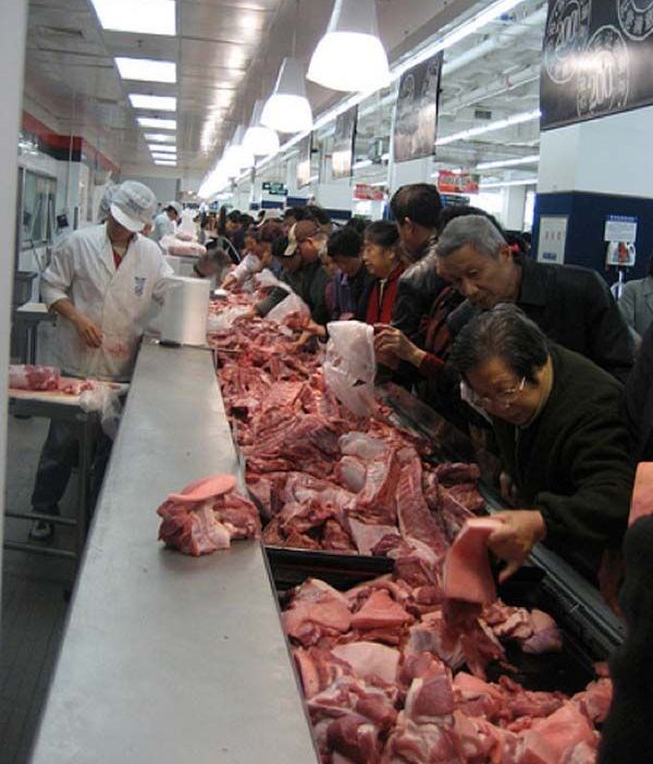 Only at Wal-Mart in China (15 pics)