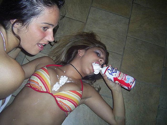 When Girls Get Crazy (52 pics)