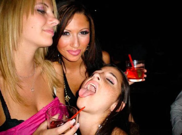 When Girls Get Crazy (52 pics)