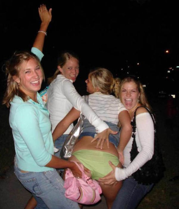 When Girls Get Crazy (52 pics)