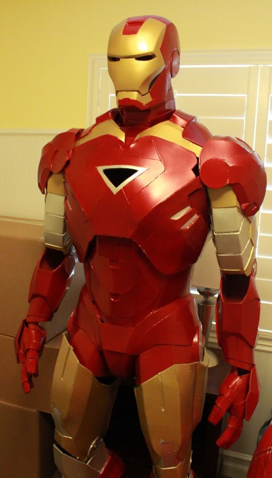 DIY Iron Man Costume (15 pics)