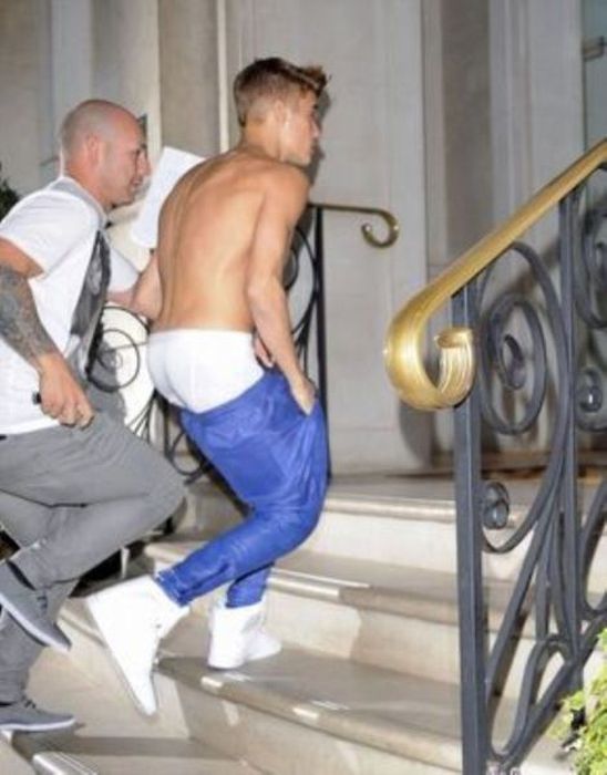 Pull Your Pants Up (54 pics)
