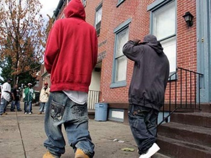 Pull Your Pants Up (54 pics)