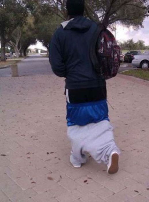 Pull Your Pants Up (54 pics)