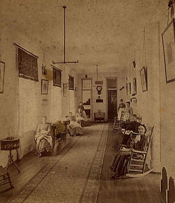 Scary Asylums of the Past (31 pics)
