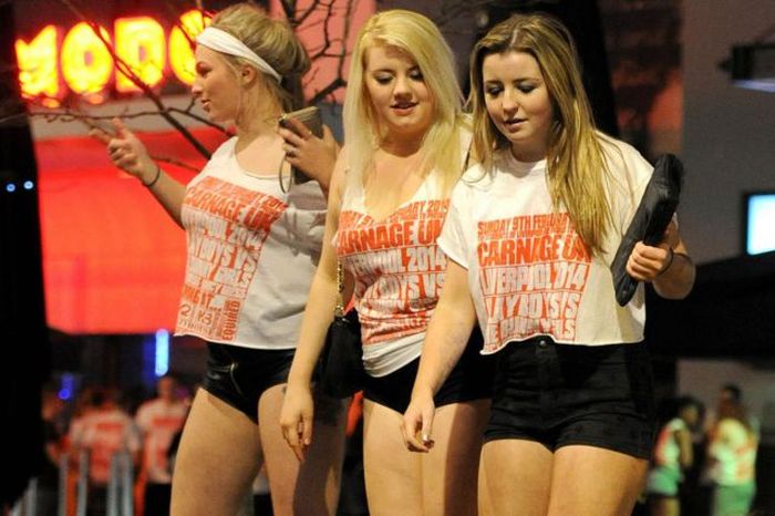 Drunk Students in Liverpool (55 pics)