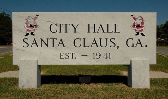 Strange City Names (25 pics)