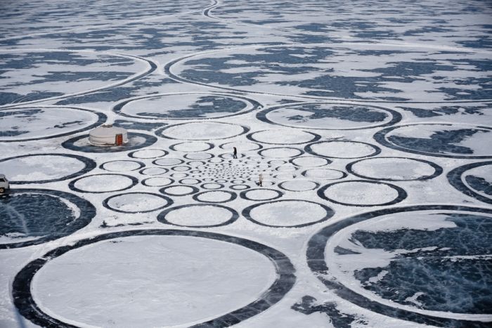 Lake Baikal Surface Artwork (22 pics)