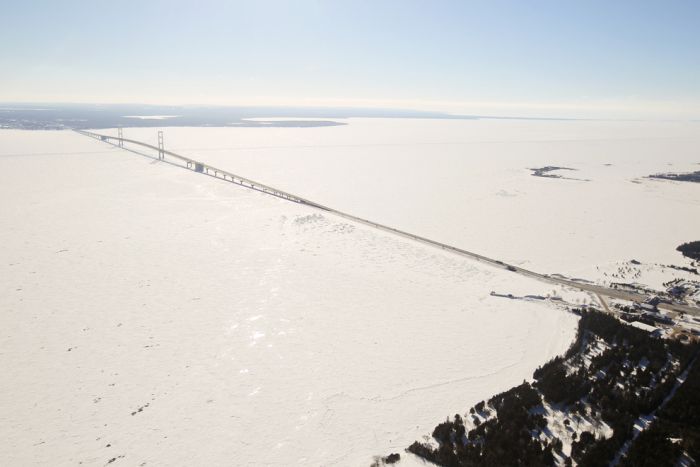 The Great Lakes Are Nearly Frozen Over For The First Time In 20 Years (11 pics)