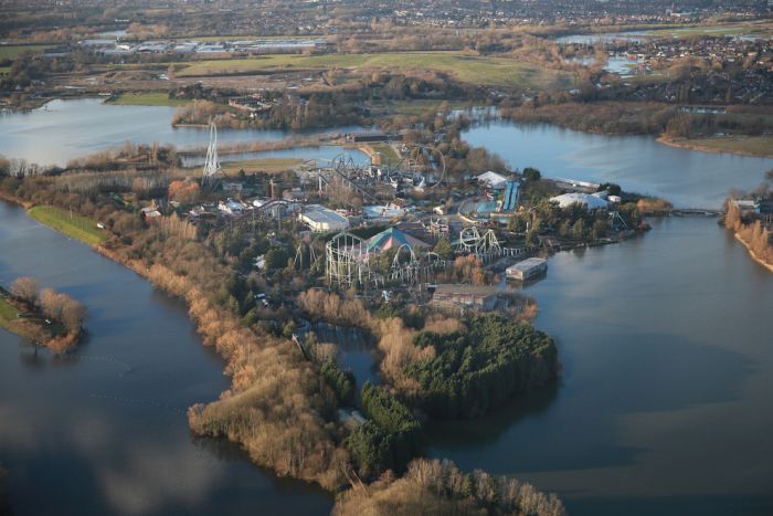 Thames Flooding (37 pics)