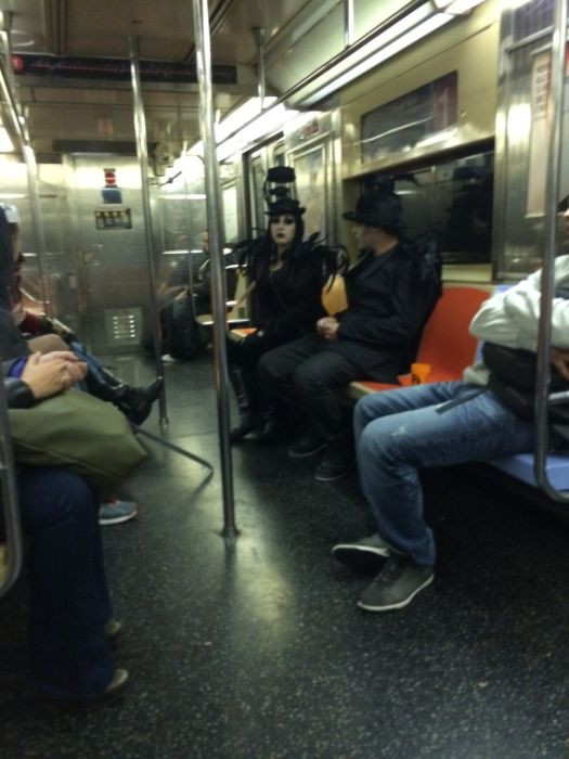 Subway Couture (56 pics)