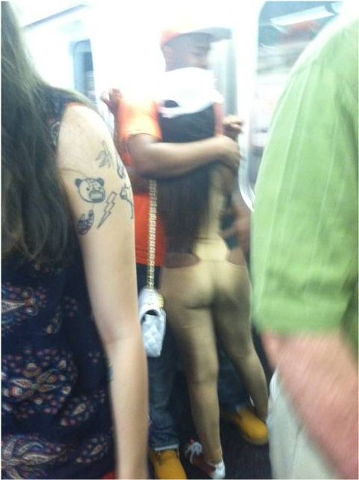 Subway Couture (56 pics)