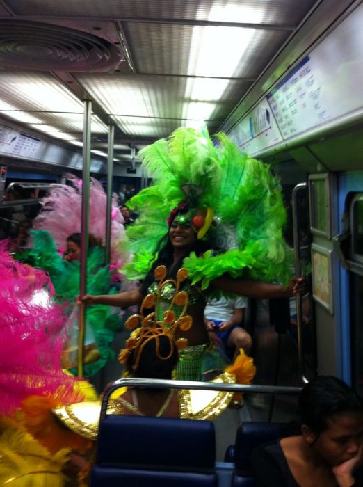 Subway Couture (56 pics)