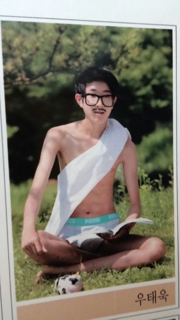 Yearbook Photos of Korean Students (24 pics)