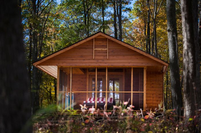 Cabin in the Woods (12 pics)