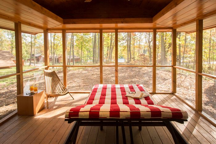 Cabin in the Woods (12 pics)