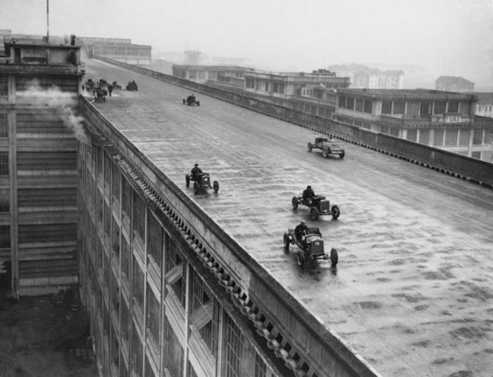 A Rooftop Racetrack of Lingotto Facotry (21 pics)