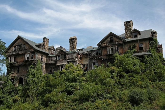 Abandoned Places (25 pics)