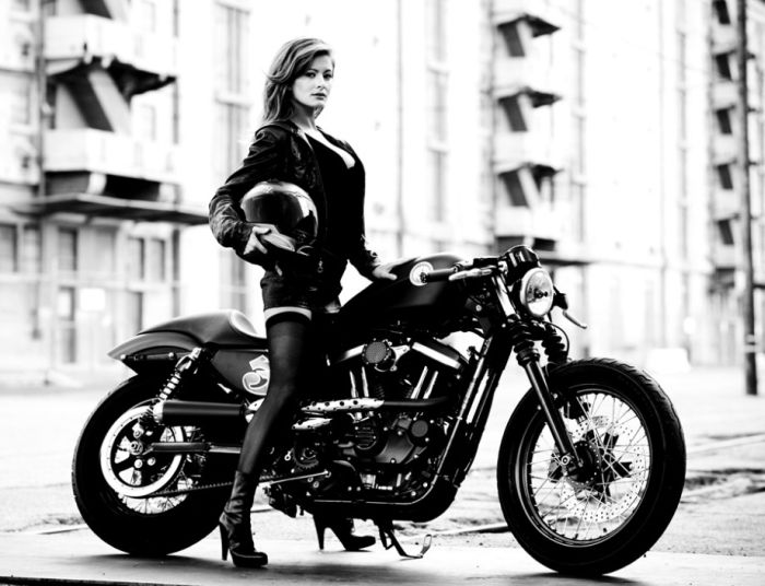 Motorcycle Girls (48 pics)