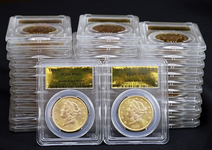 California Couple Finds $10M in Gold Coins (11 pics)