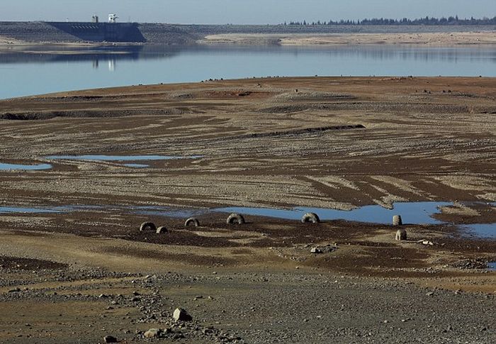 Folsom Lake (15 pics)