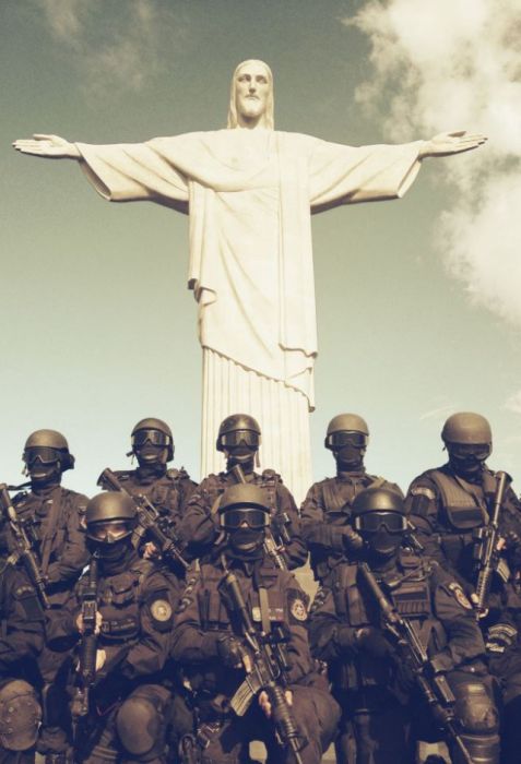 Brazilian Police (39 pics)