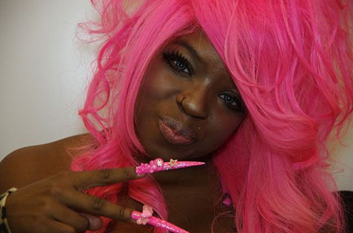 Gyaru Makeover is a Popular Trend in Japan (16 pics)