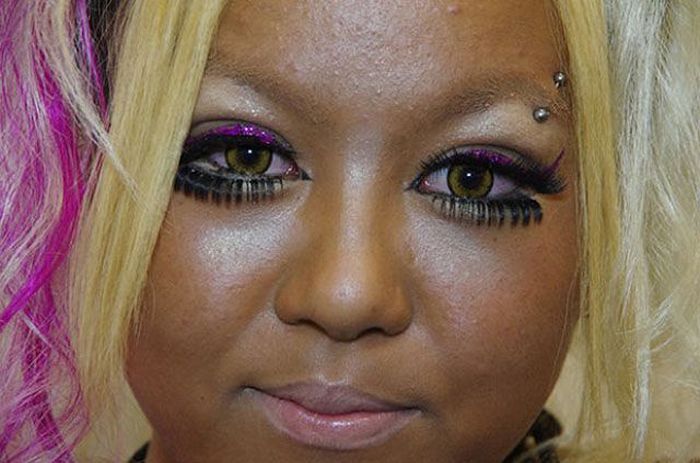 Gyaru Makeover is a Popular Trend in Japan (16 pics)