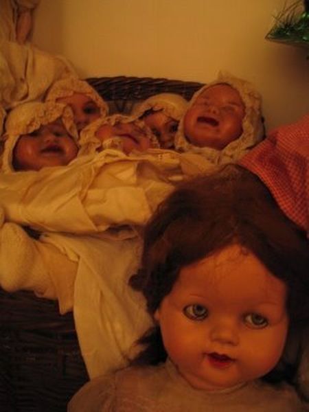 The Creepiest Dolls Ever Pics