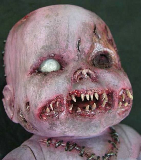 The Creepiest Dolls Ever (42 pics)