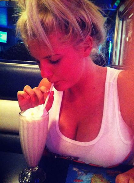 Hooters Girls (39 pics)