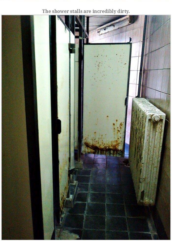 The Worst Student Dormitory in the World (33 pics)