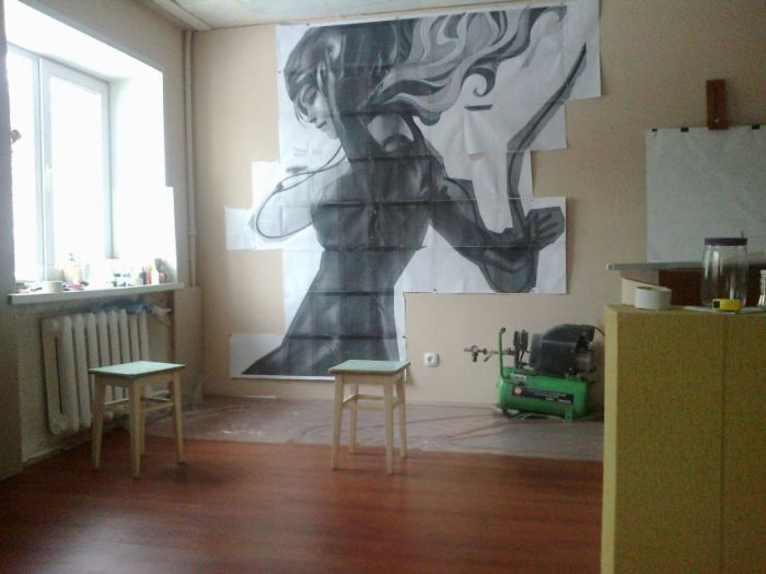 Painting the Walls (24 pics)