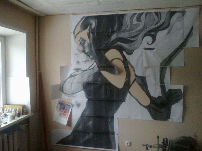 Painting the Walls (24 pics)