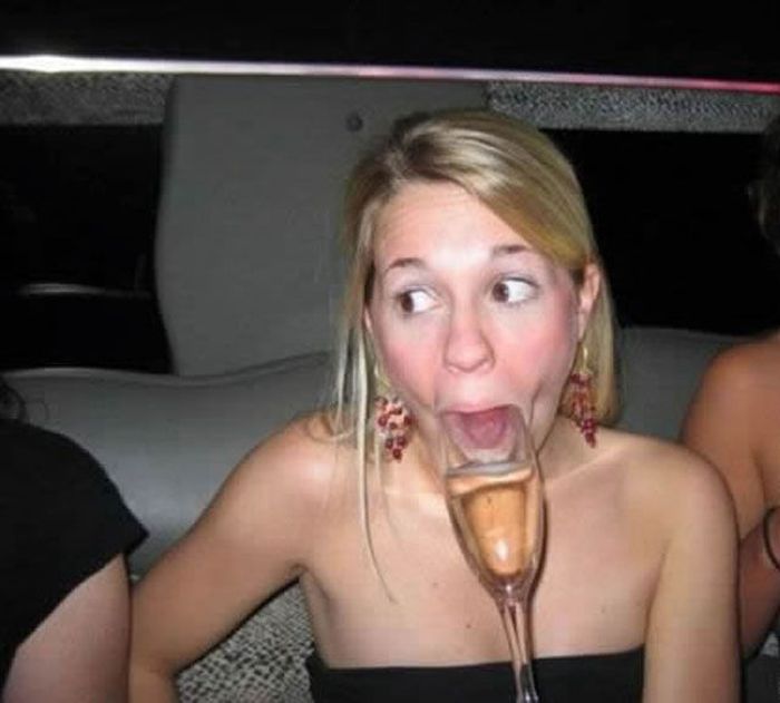 Girls With Big Mouths (41 pics)