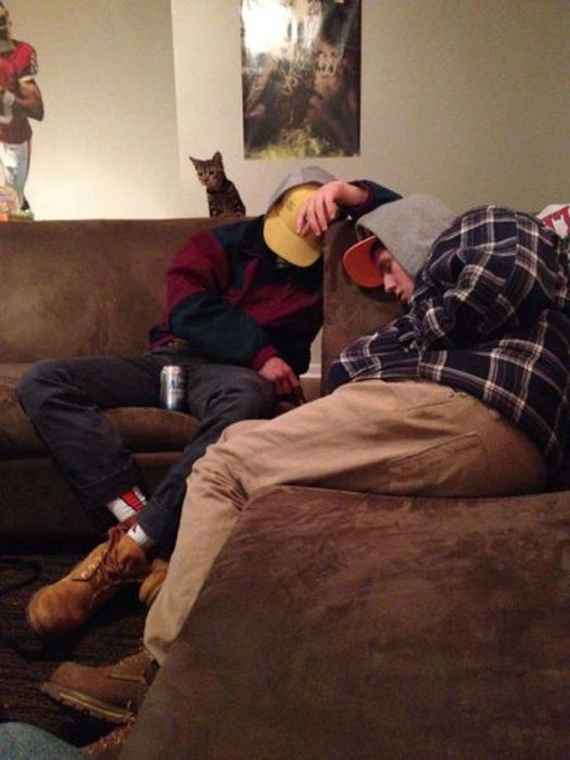 Drunk and Passed Out People (40 pics)