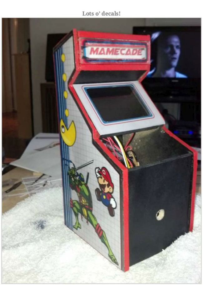 Guy Builds a Nostalgia Game Console (16 pics)