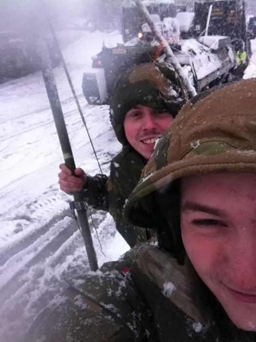 Soldier Selfies (50 pics)