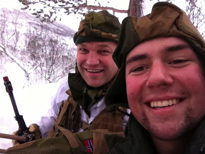 Soldier Selfies (50 pics)