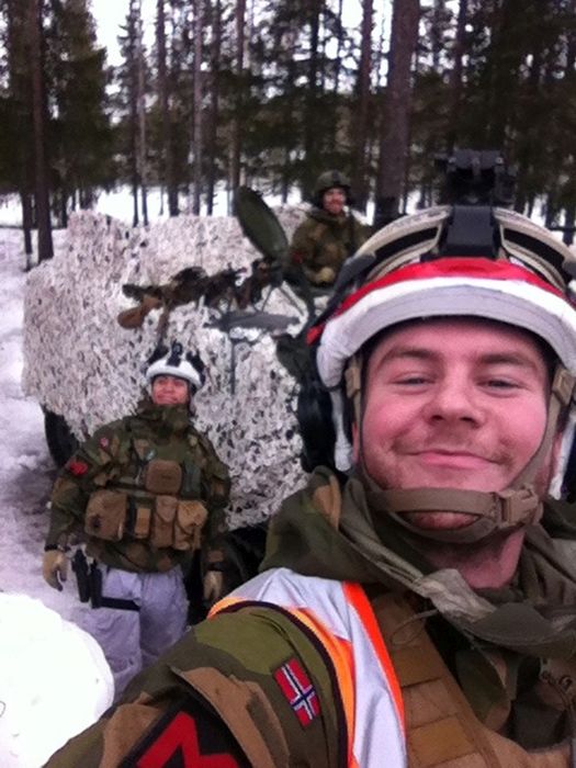 Soldier Selfies (50 pics)