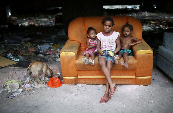 Welcome to Rio Slums (39 pics)