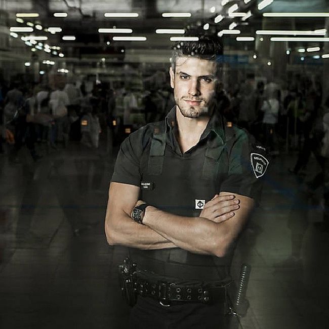The Hottest Subway Security Guard (18 pics)