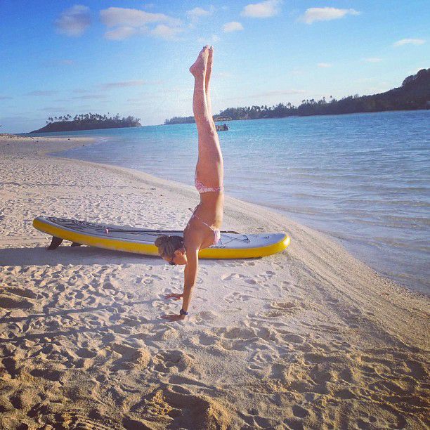 Yoga on the Surfboards (43 pics)
