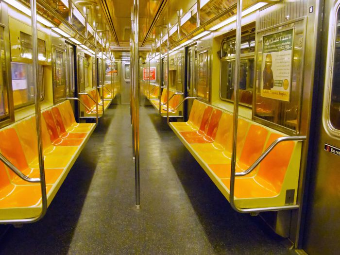 Subway Cars Around the World (30 pics)