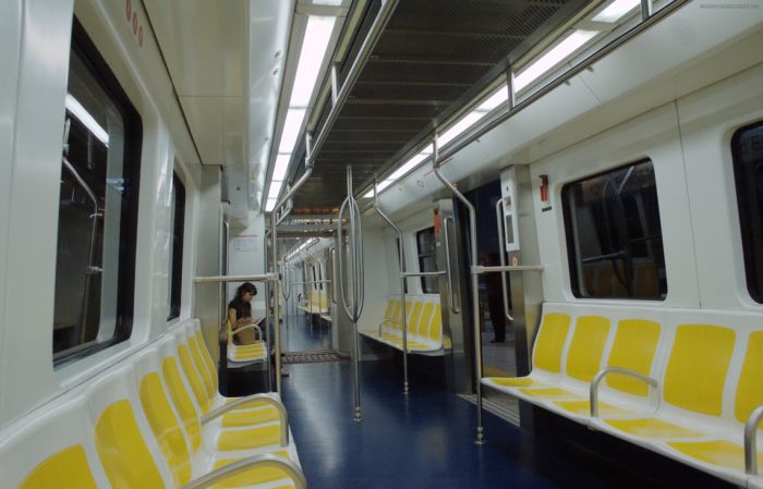 Subway Cars Around the World (30 pics)