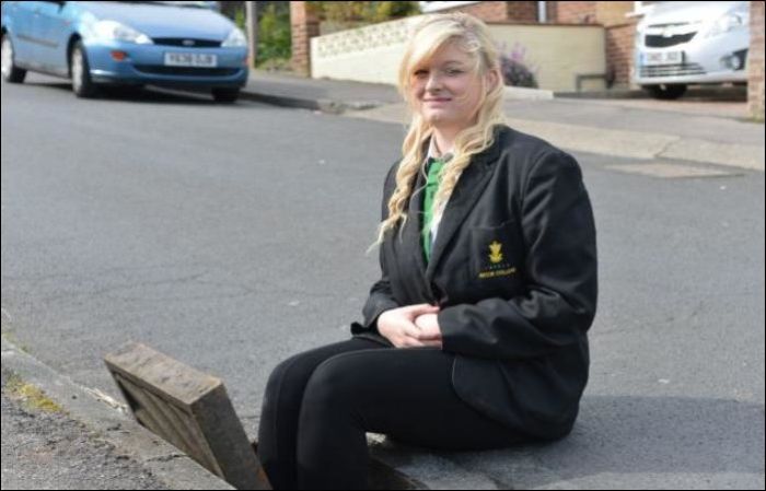 Girl Got Stuck in a Drain While She Tried to Retrieve Her iPhone (5 pics)